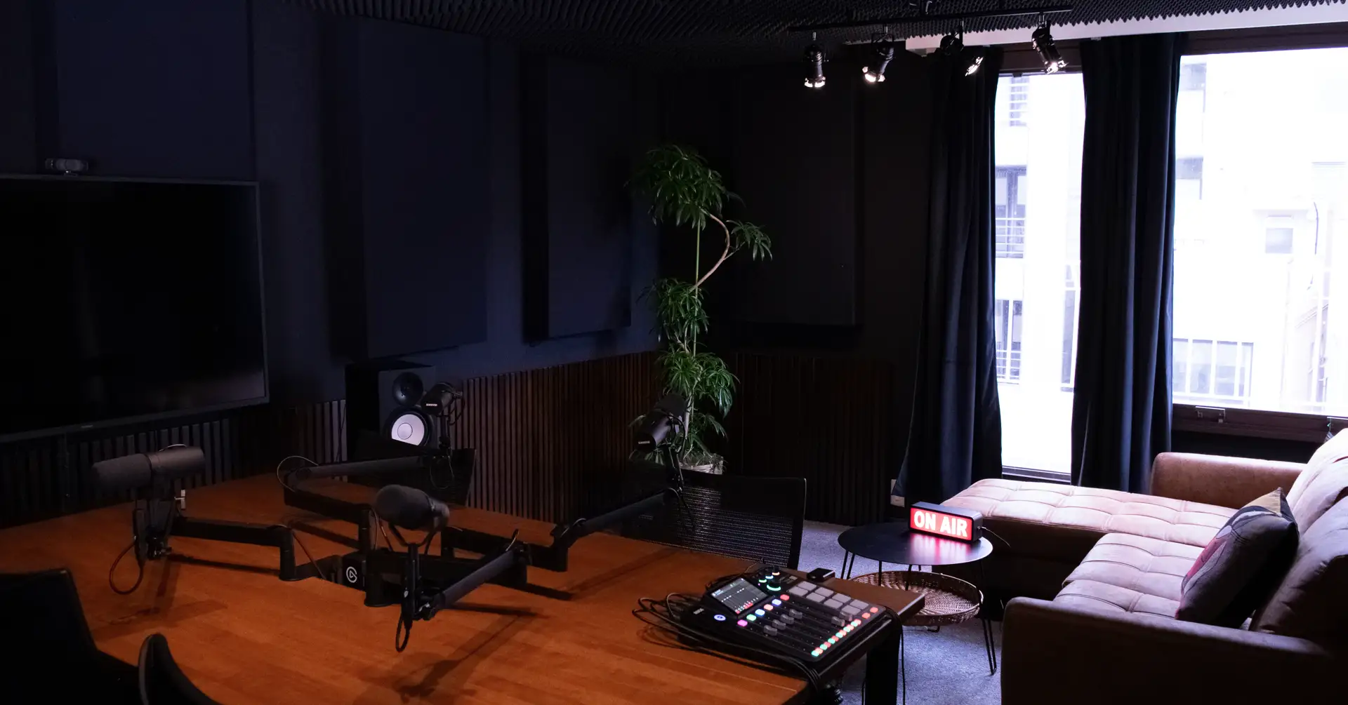 渋谷にポッドキャスト収録から配信まで行うスタジオ「FUBI STUDIO」がオープン