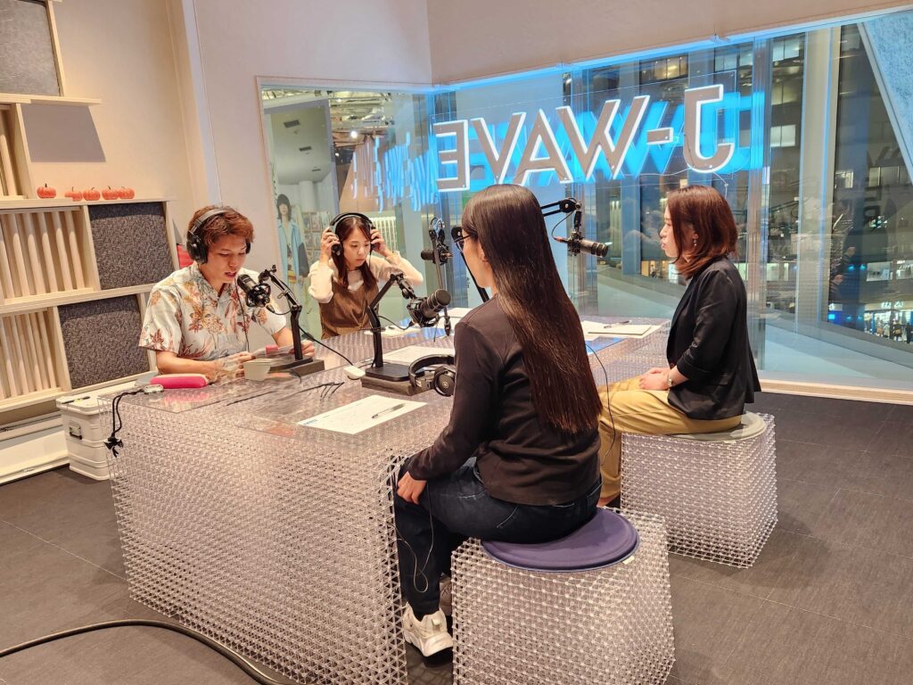 ラジオパーソナリティとは？仕事内容や向いている人の特徴、プロへのルートを解説
